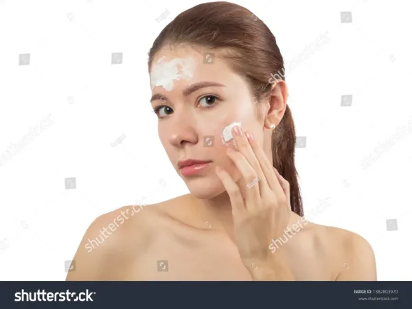 防晒霜SPF50+ 清爽不油腻